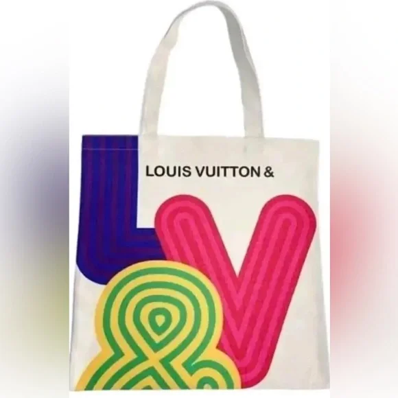 Louis Vuitton Tote - Picture 3 of 9